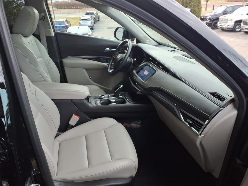 2023 Cadillac XT4 Luxury