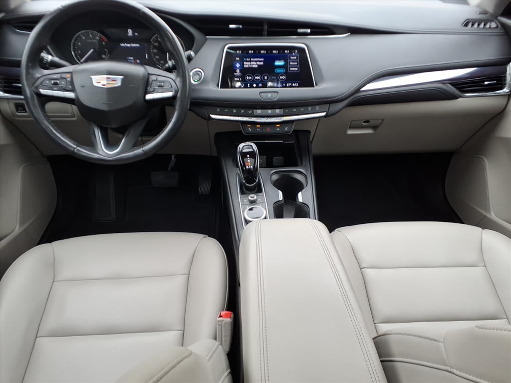 2022 Cadillac XT4 Luxury