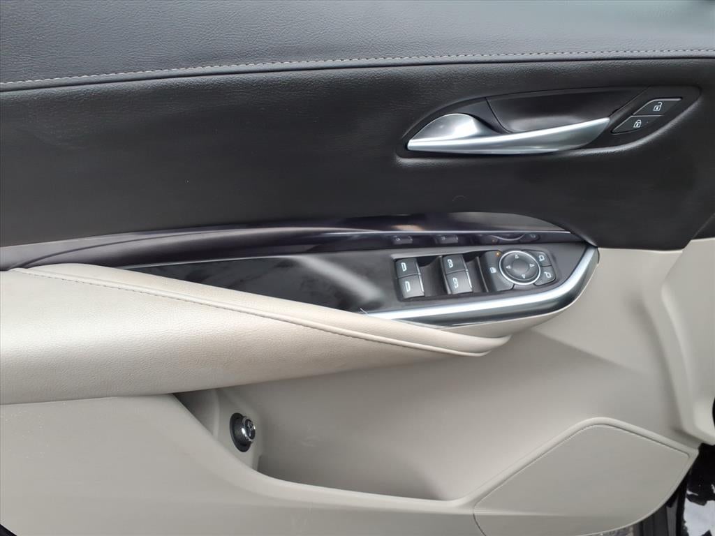 2022 Cadillac XT4 Luxury