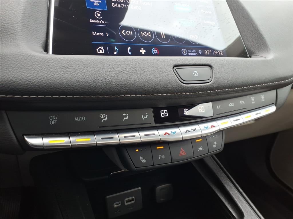 2022 Cadillac XT4 Luxury