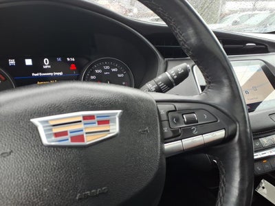 2023 Cadillac XT4 Premium Luxury