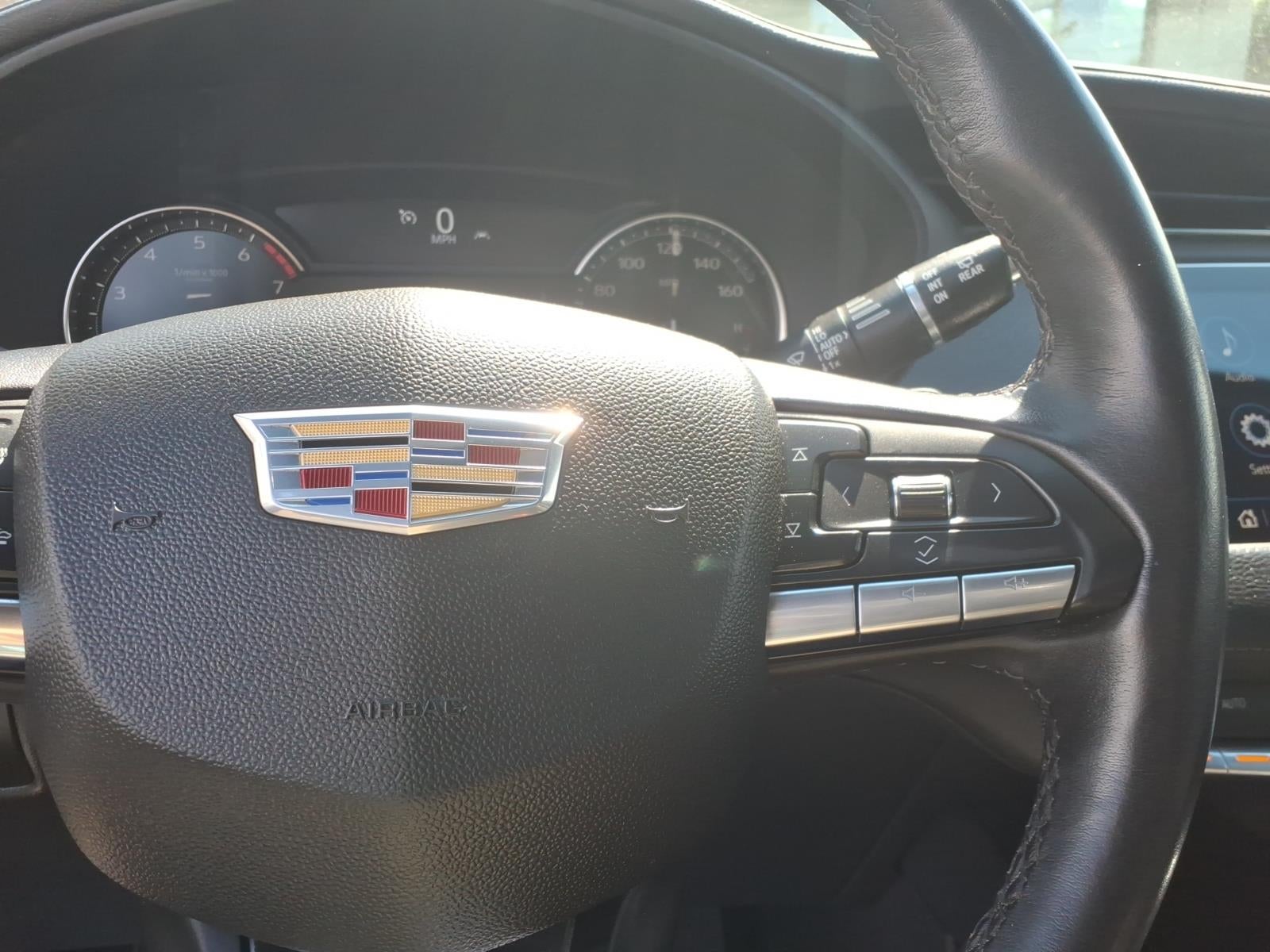 2023 Cadillac XT4 Premium Luxury