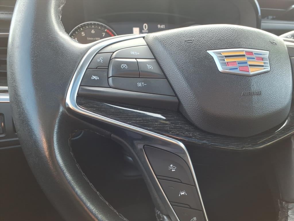 2023 Cadillac XT5 Premium Luxury