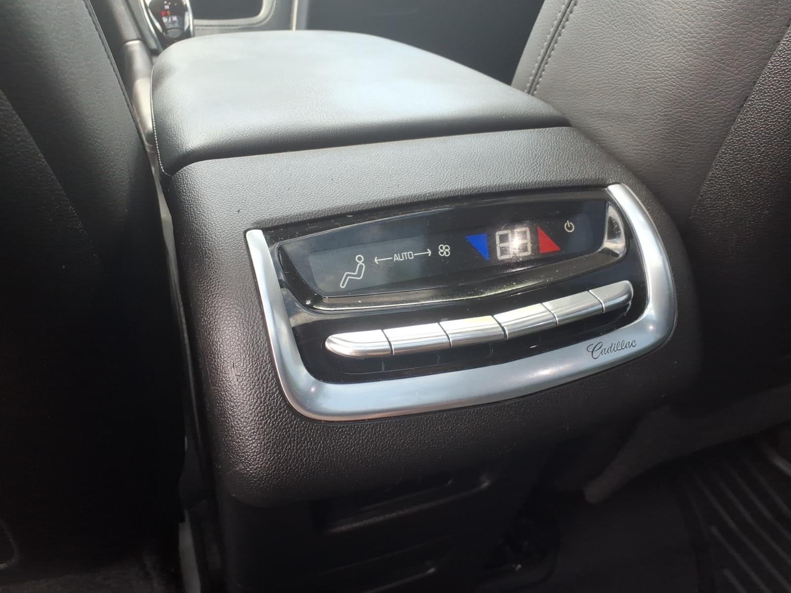 2023 Cadillac XT6 Luxury