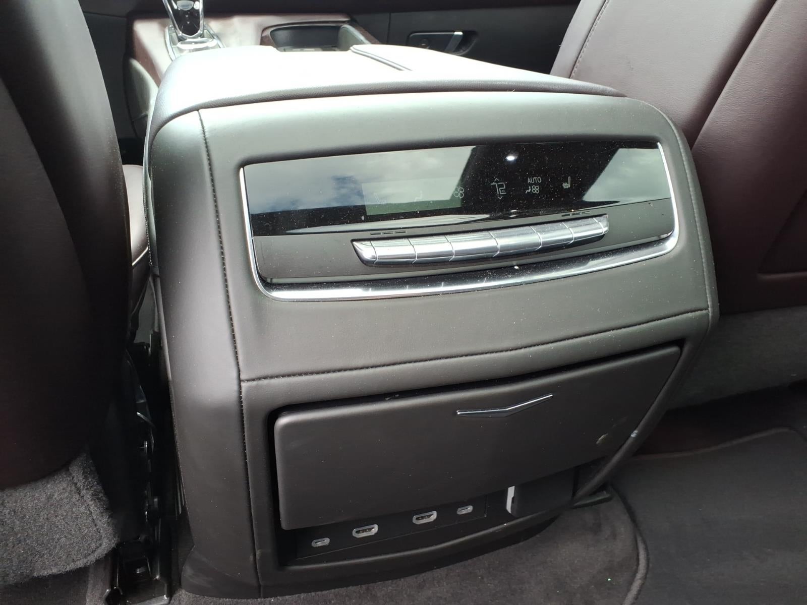 2023 Cadillac Escalade ESV Premium Luxury Platinum