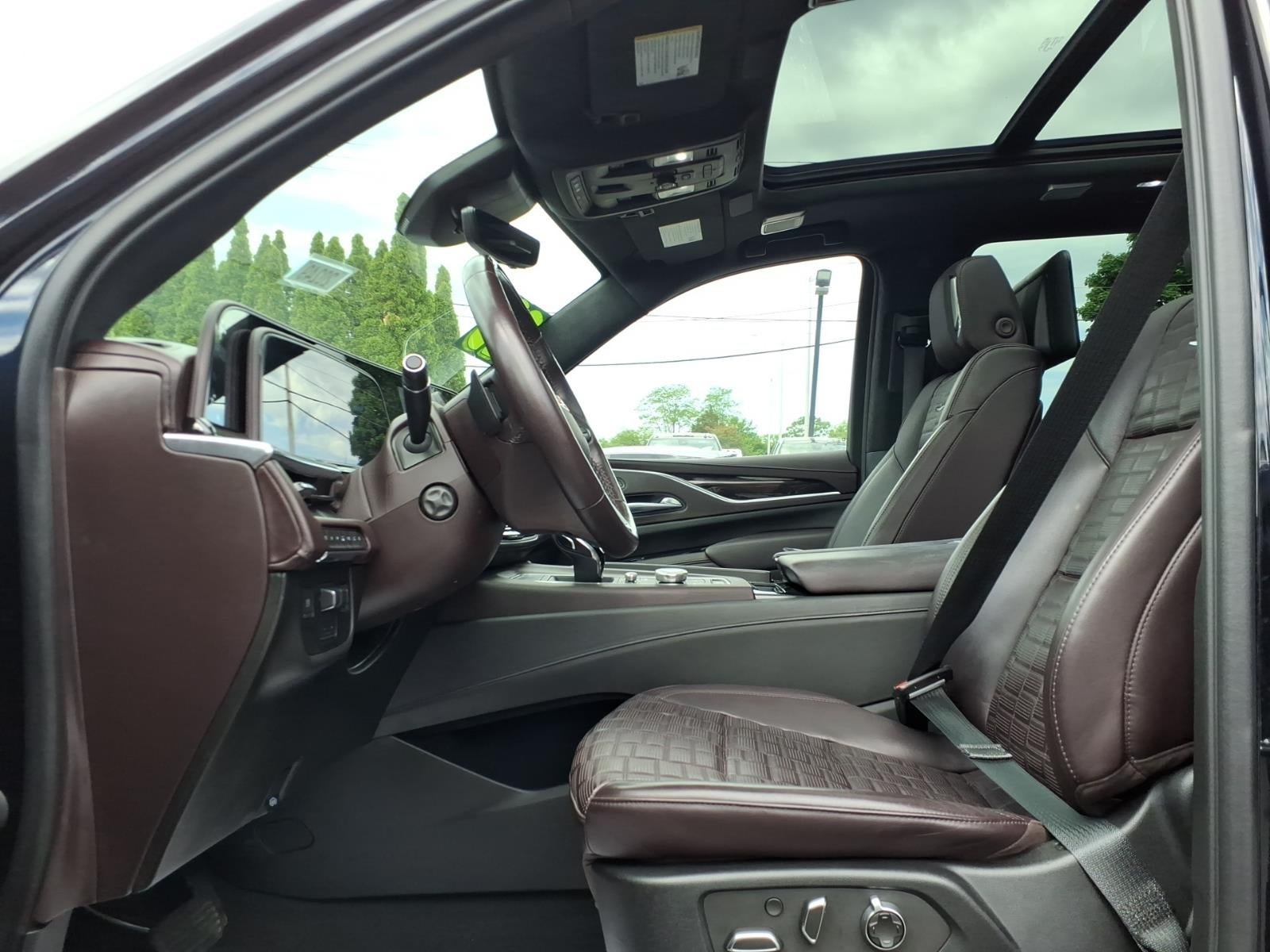 2023 Cadillac Escalade ESV Premium Luxury Platinum