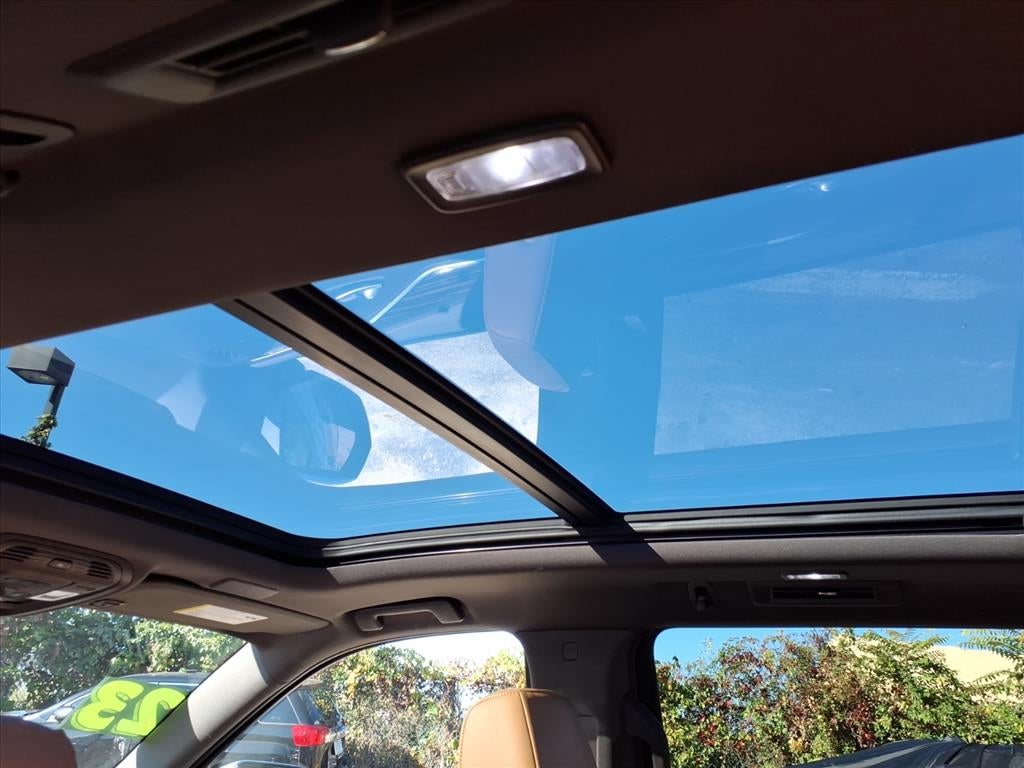 2023 Cadillac Escalade ESV Sport