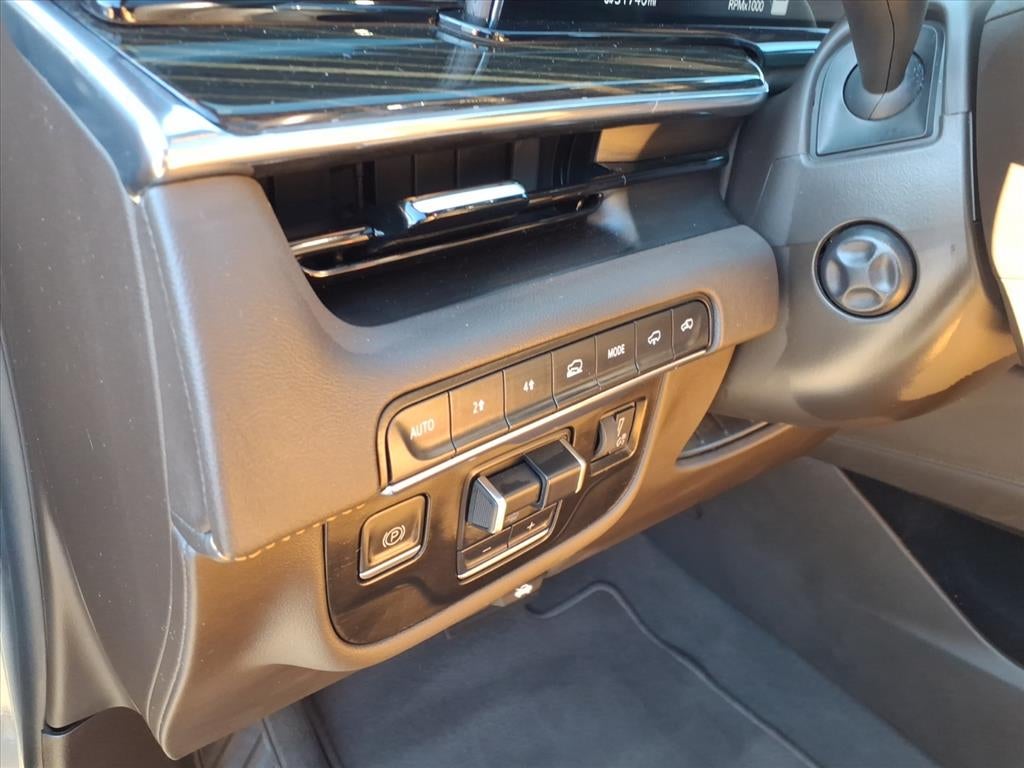 2023 Cadillac Escalade ESV Sport