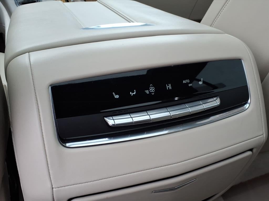 2023 Cadillac Escalade ESV Sport Platinum