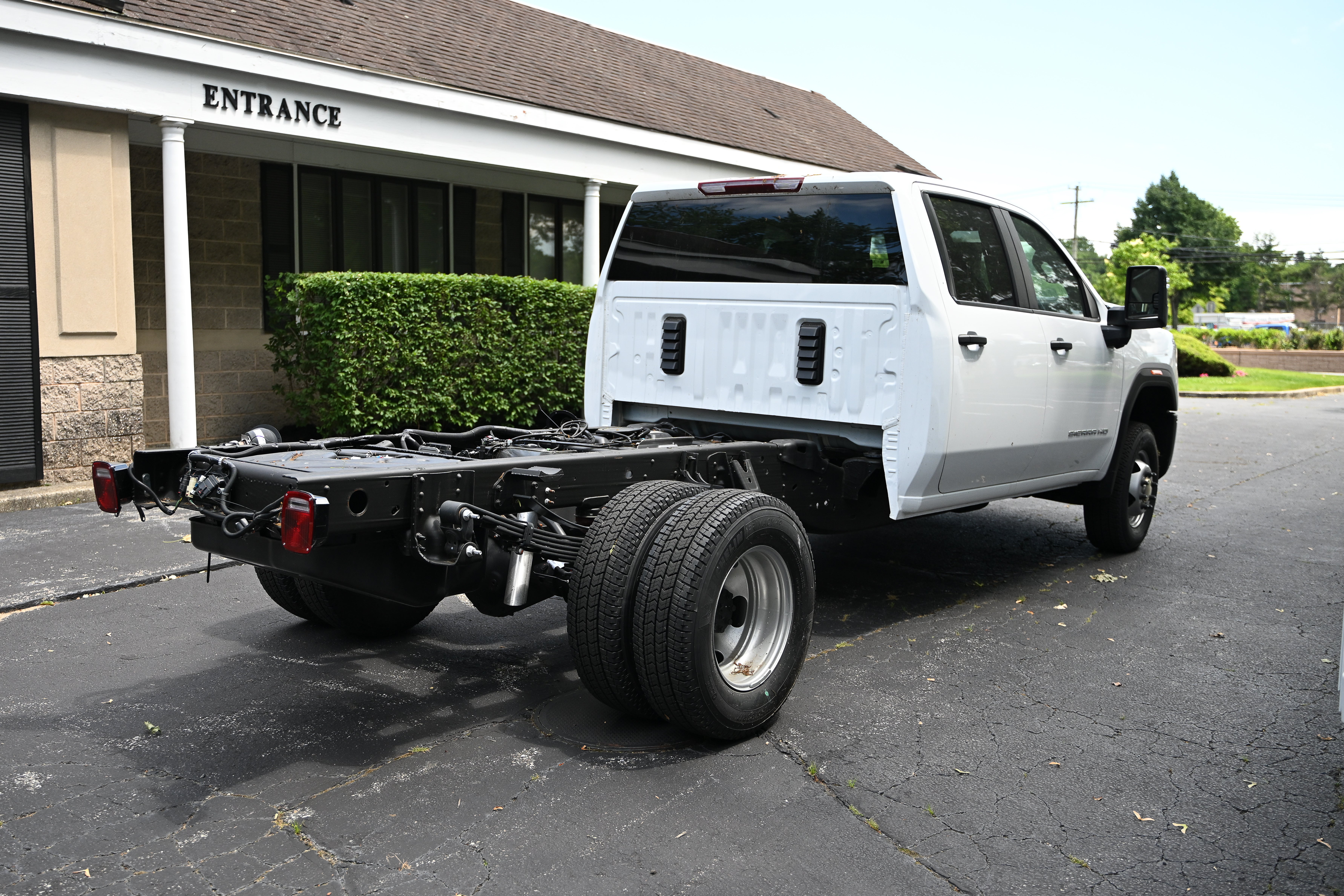 2024 GMC Sierra 3500 HD Chassis Cab Pro