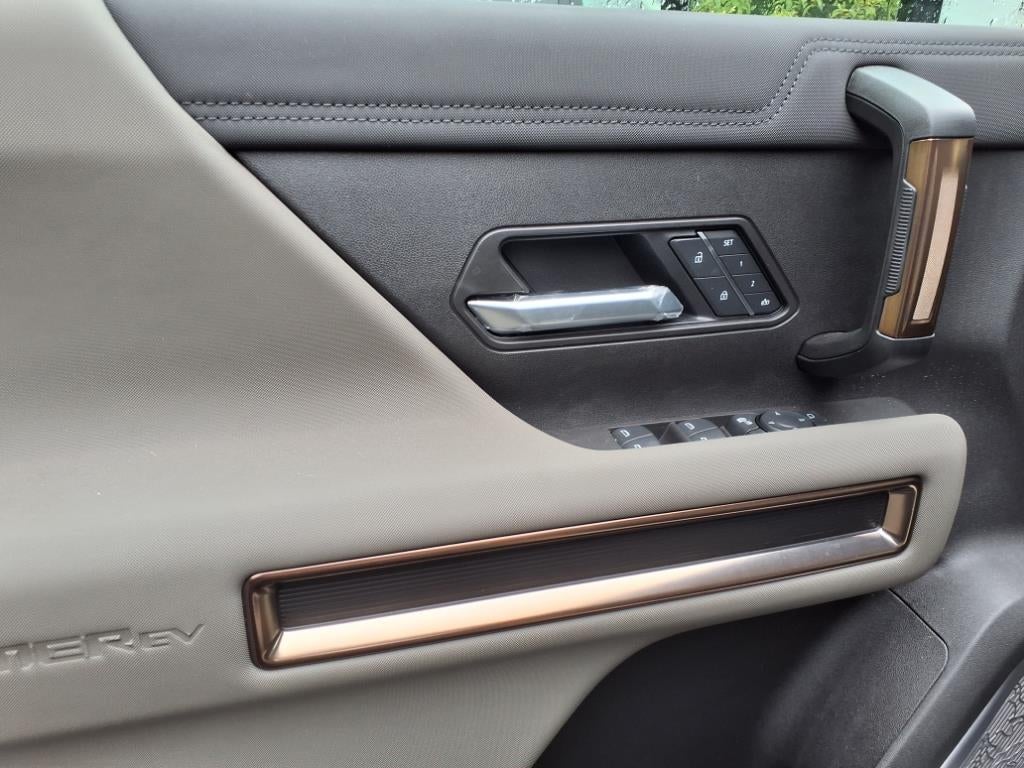 2025 GMC HUMMER EV SUV 3X