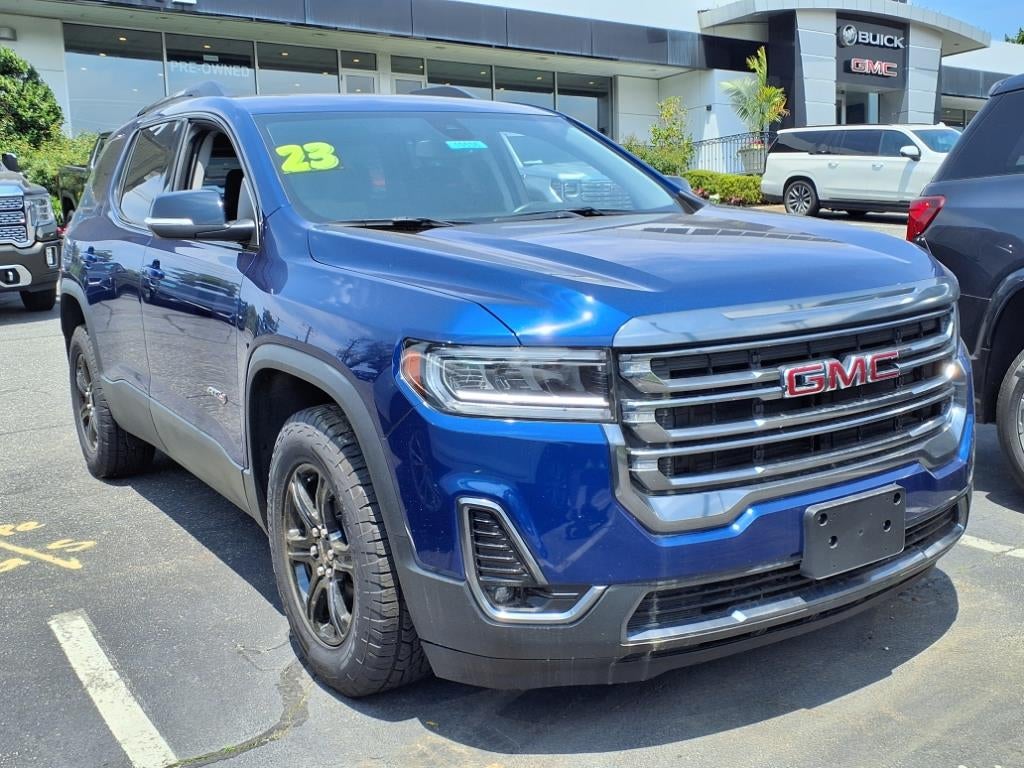 2023 GMC Acadia AT4