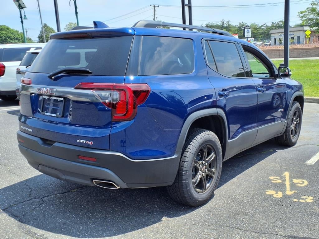 2023 GMC Acadia AT4