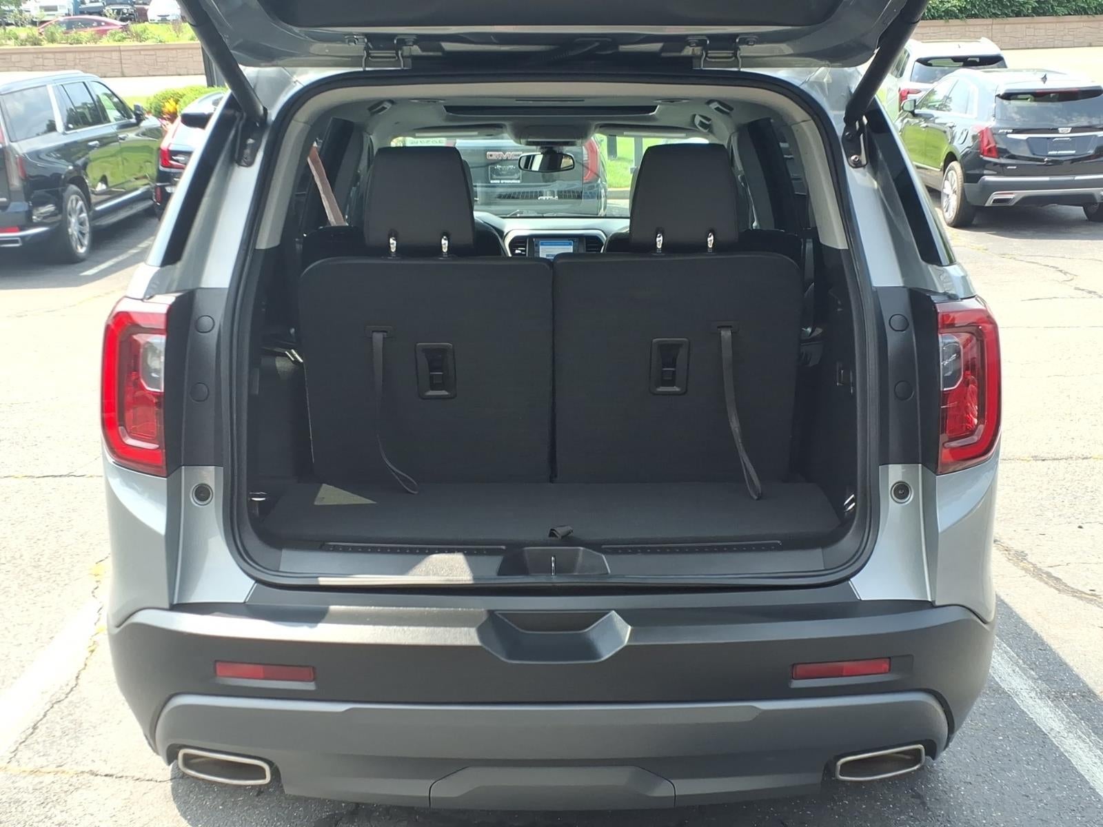 2023 GMC Acadia AT4
