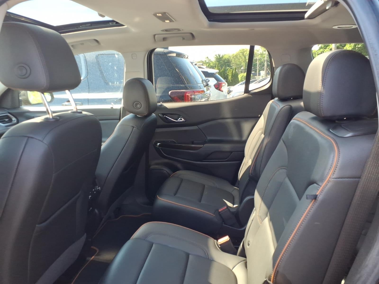 2023 GMC Acadia AT4