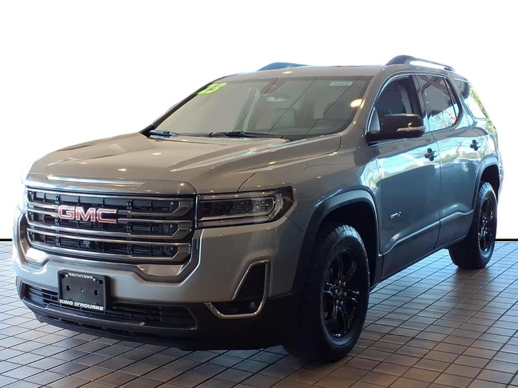 2023 GMC Acadia AT4