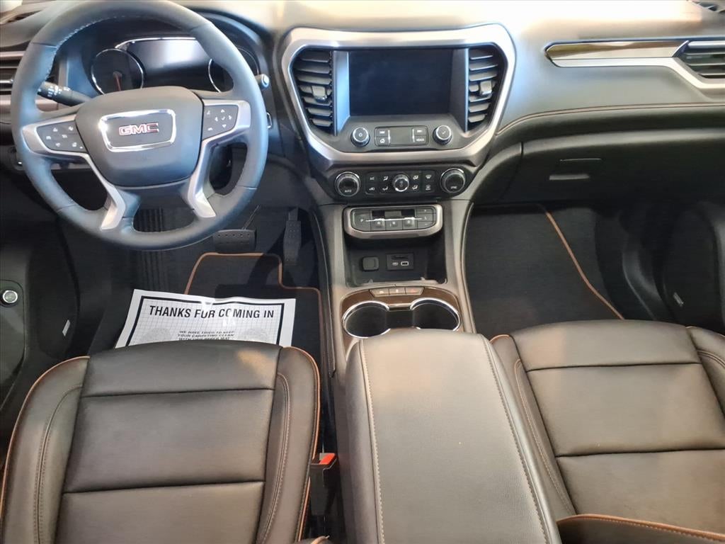 2023 GMC Acadia AT4