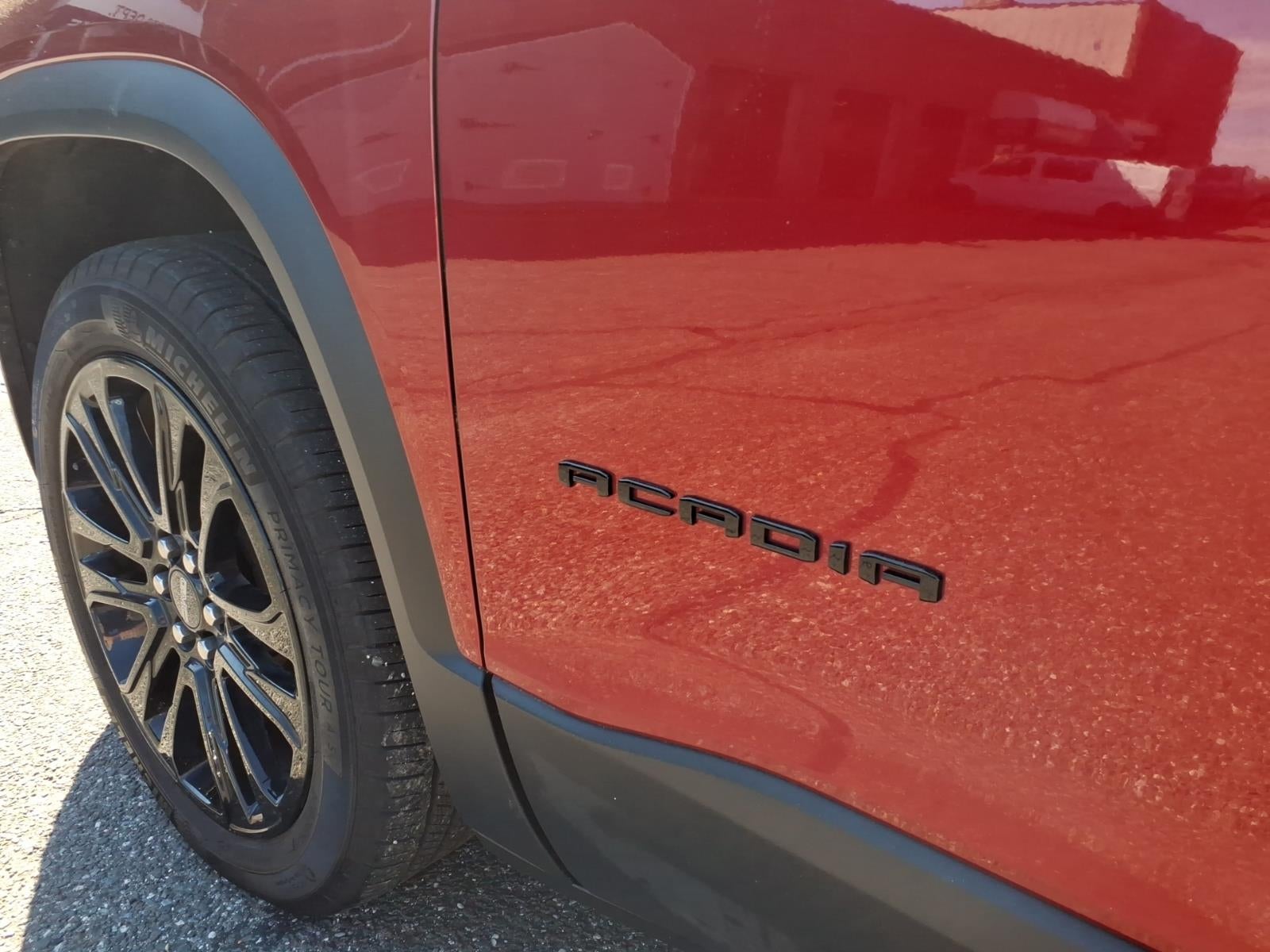 2023 GMC Acadia SLT