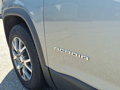 2023 GMC Acadia SLT
