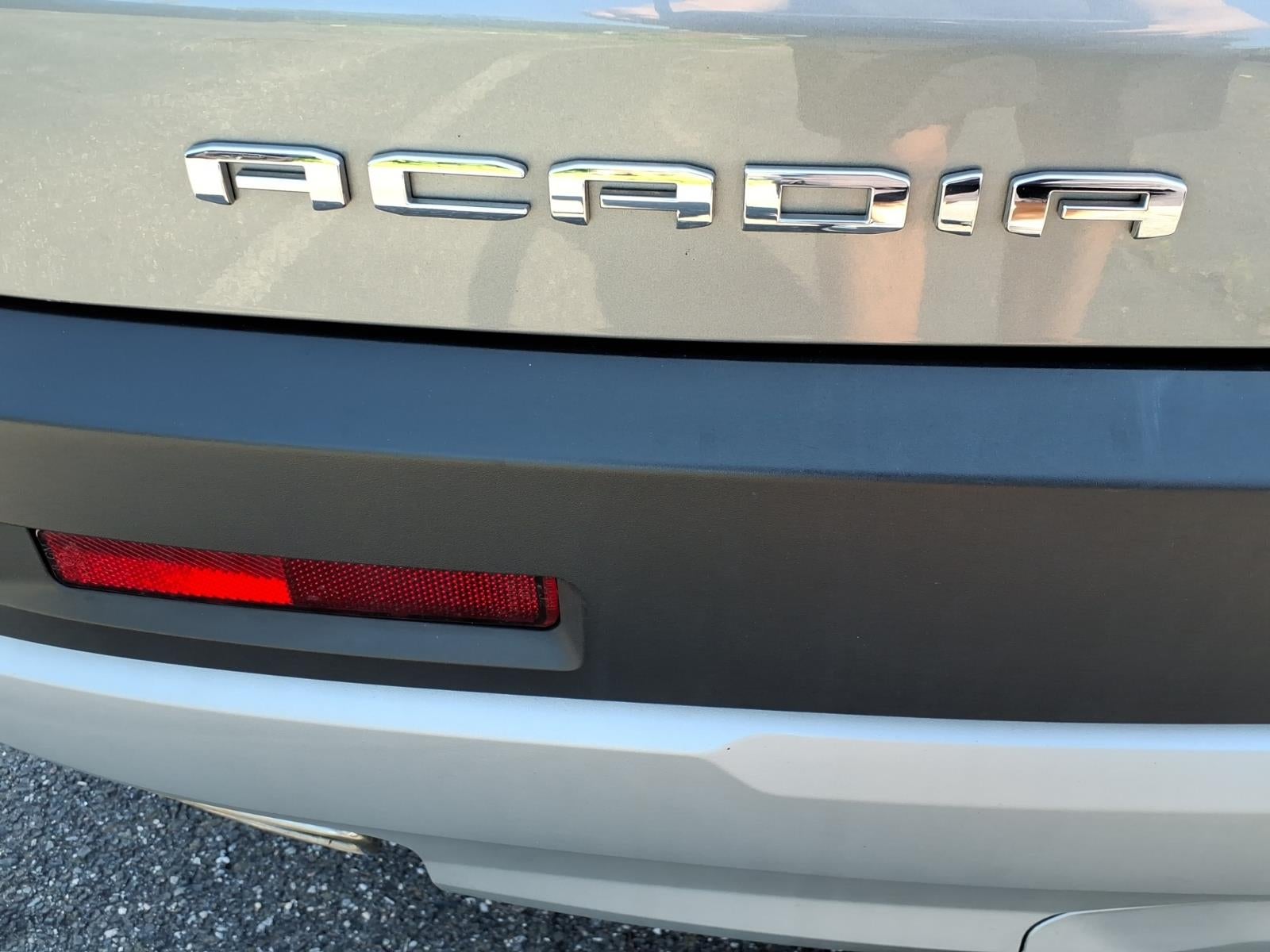 2023 GMC Acadia SLT