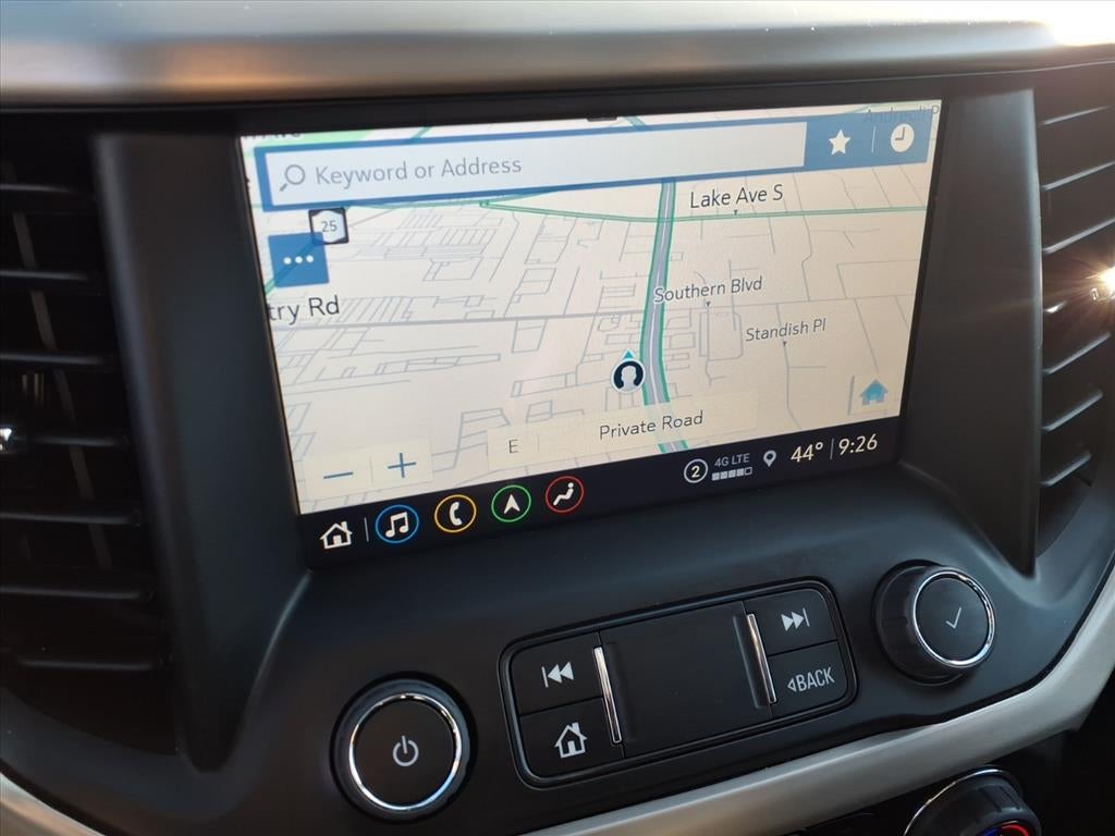 2023 GMC Acadia Denali