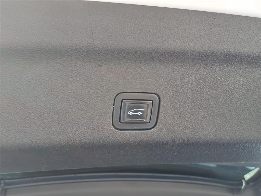 2022 GMC Yukon AT4