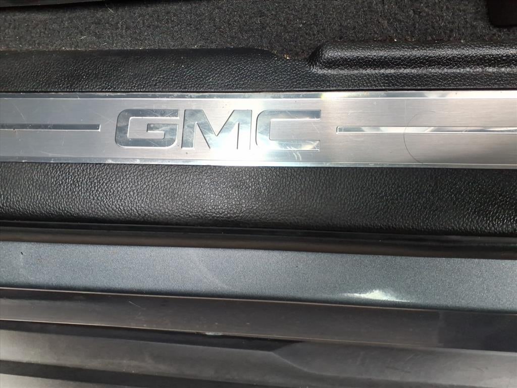 2020 GMC Yukon XL SLT