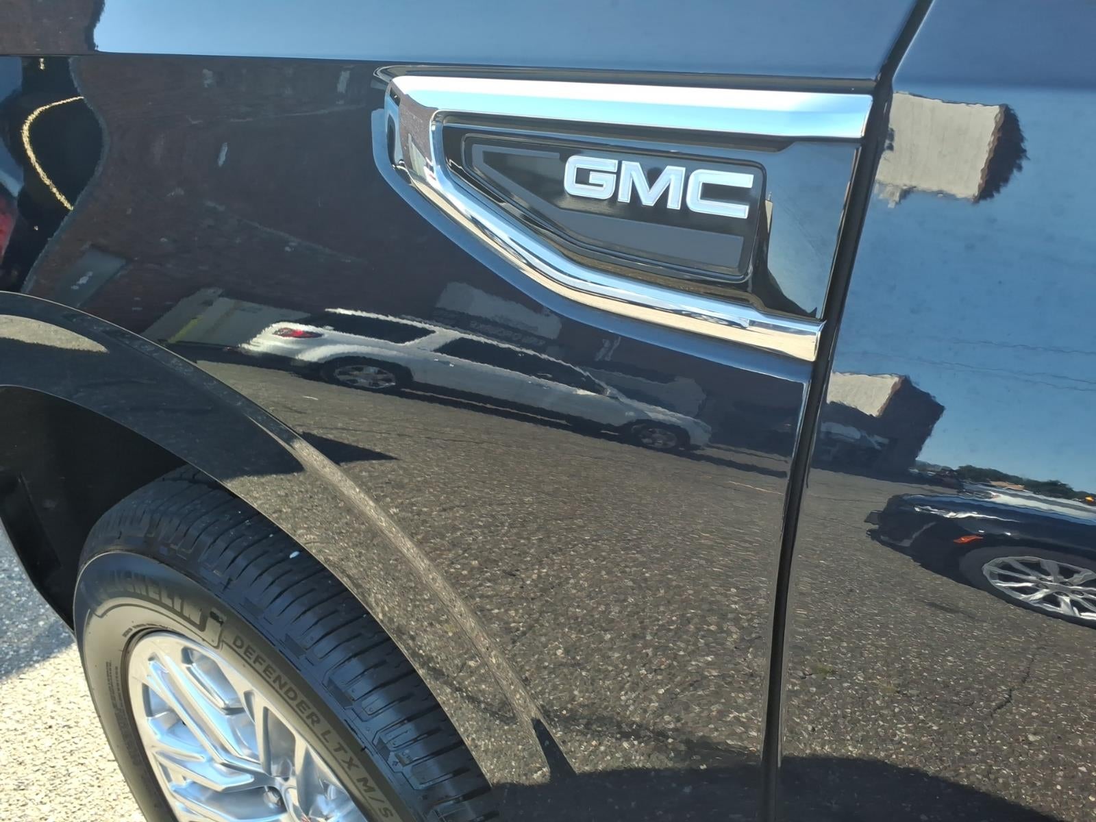 2024 GMC Yukon XL SLT
