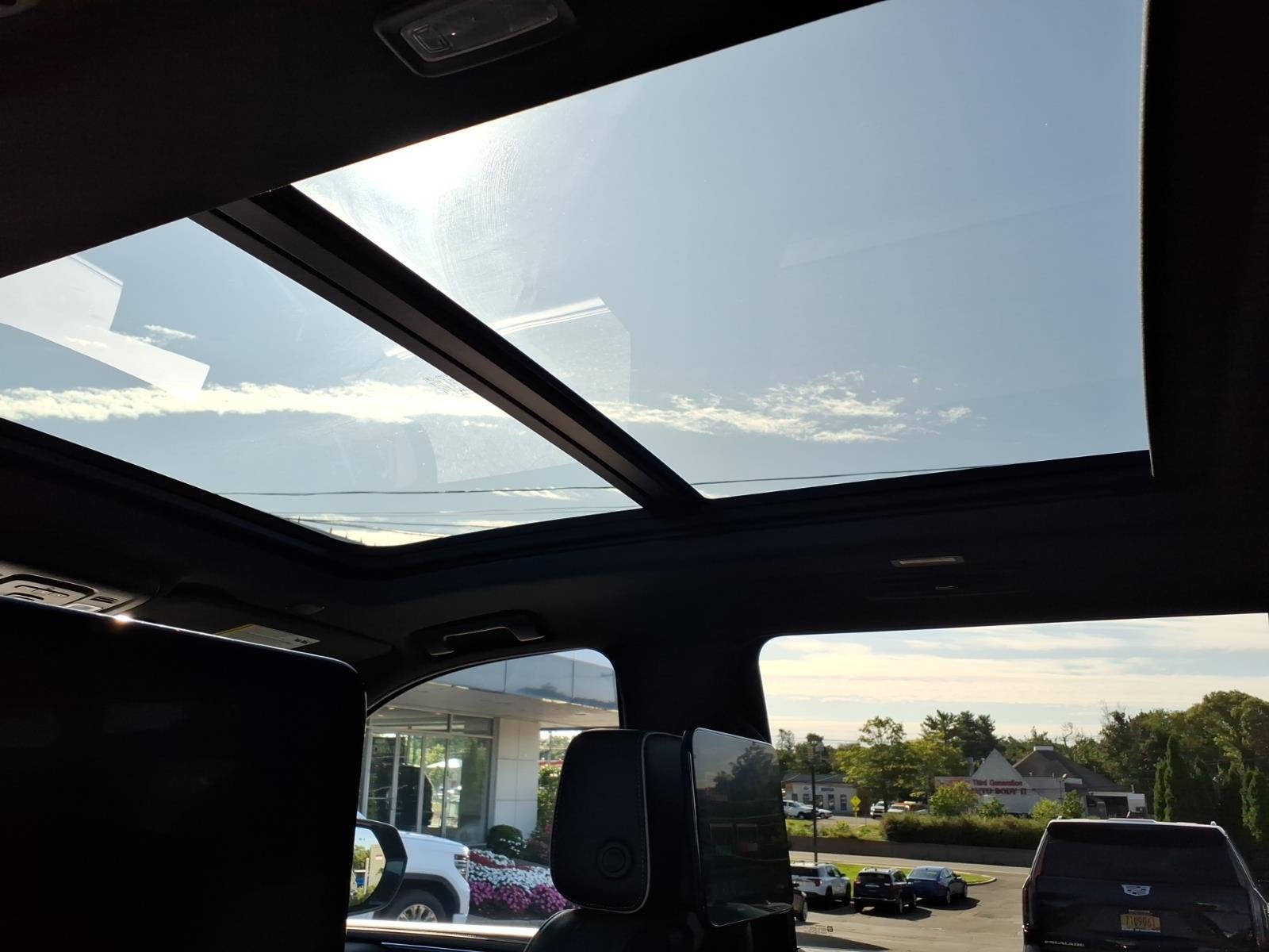 2024 GMC Yukon XL SLT