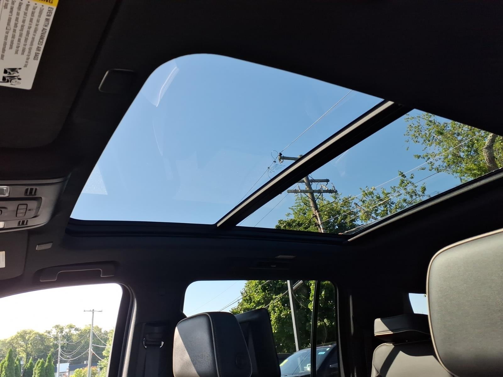 2024 GMC Yukon XL SLT