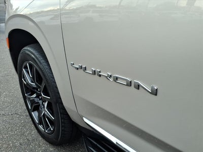 2023 GMC Yukon XL SLT