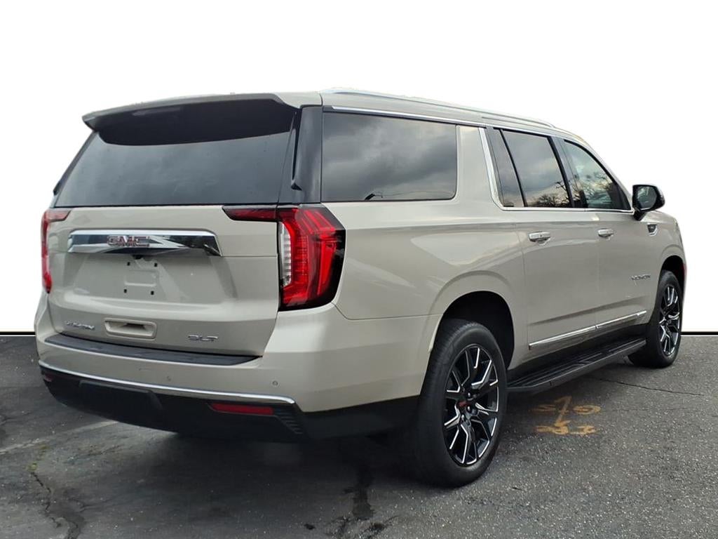 2023 GMC Yukon XL SLT