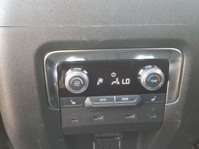 2025 GMC Yukon XL AT4