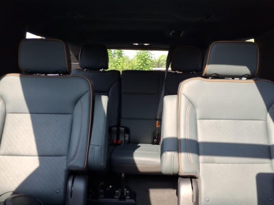 2025 GMC Yukon XL AT4