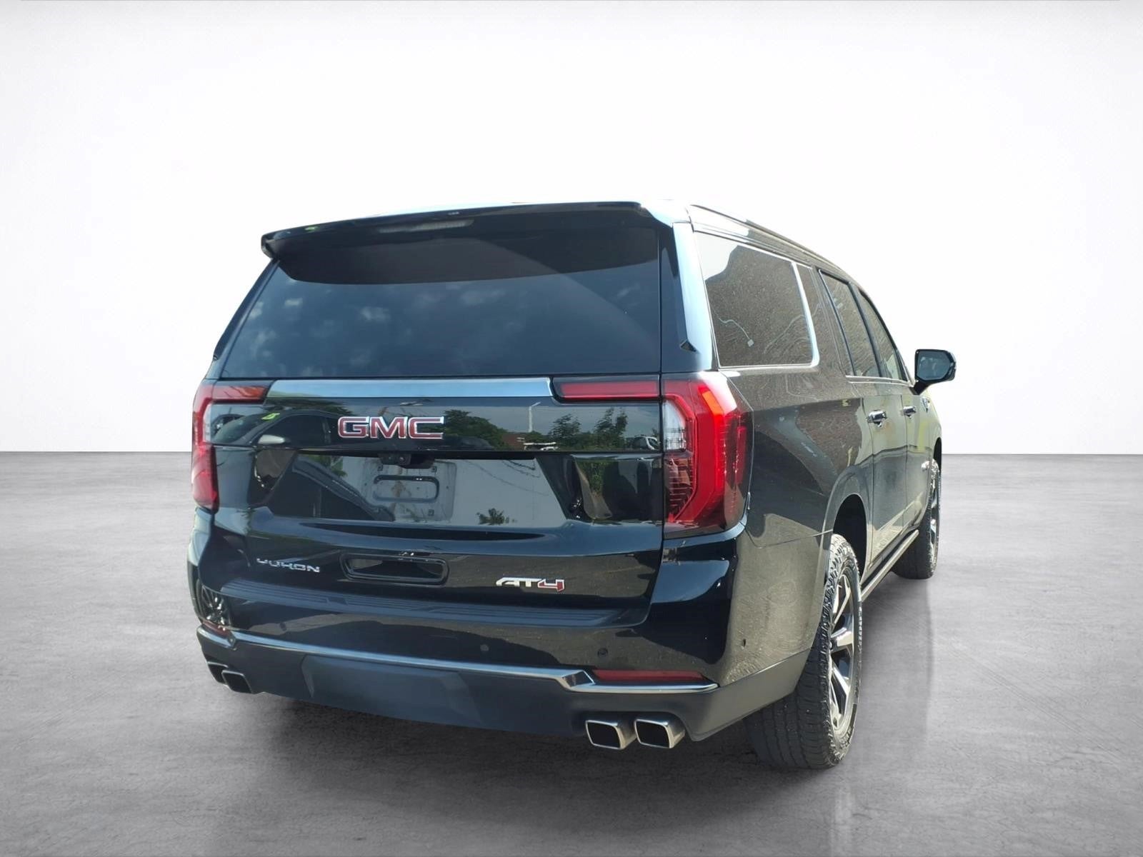 2025 GMC Yukon XL AT4