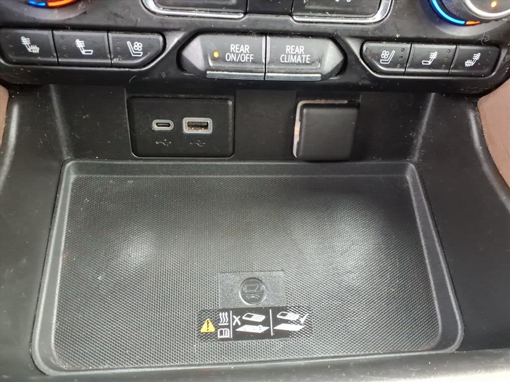 2021 Chevrolet Suburban High Country