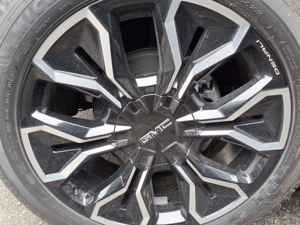 2025 GMC Sierra EV Max Range Denali