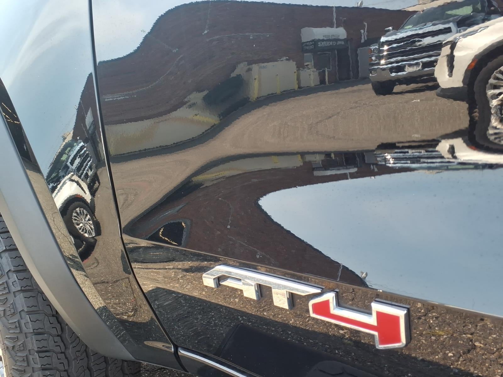 2023 GMC Canyon AT4