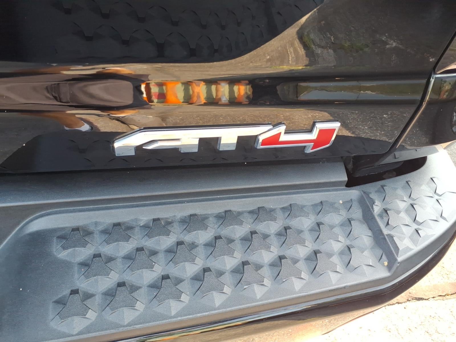 2023 GMC Canyon AT4
