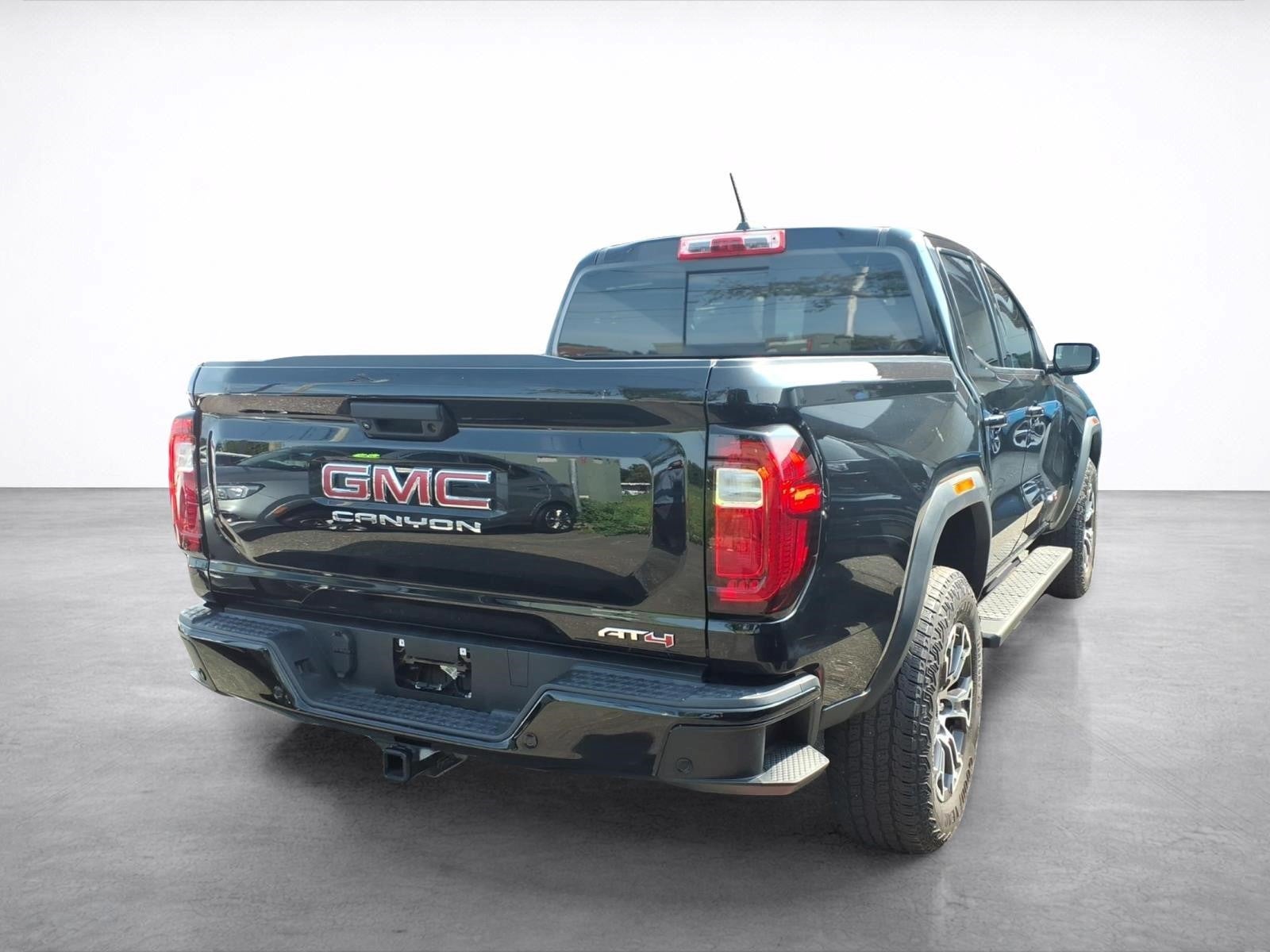 2023 GMC Canyon AT4