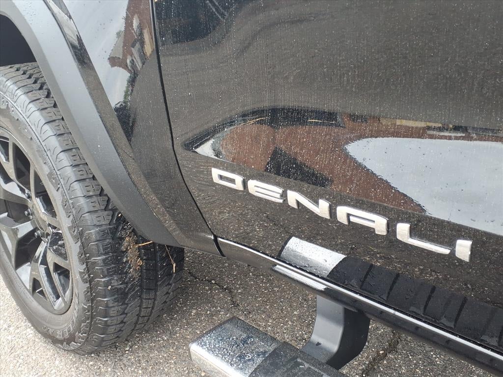 2023 GMC Canyon Denali