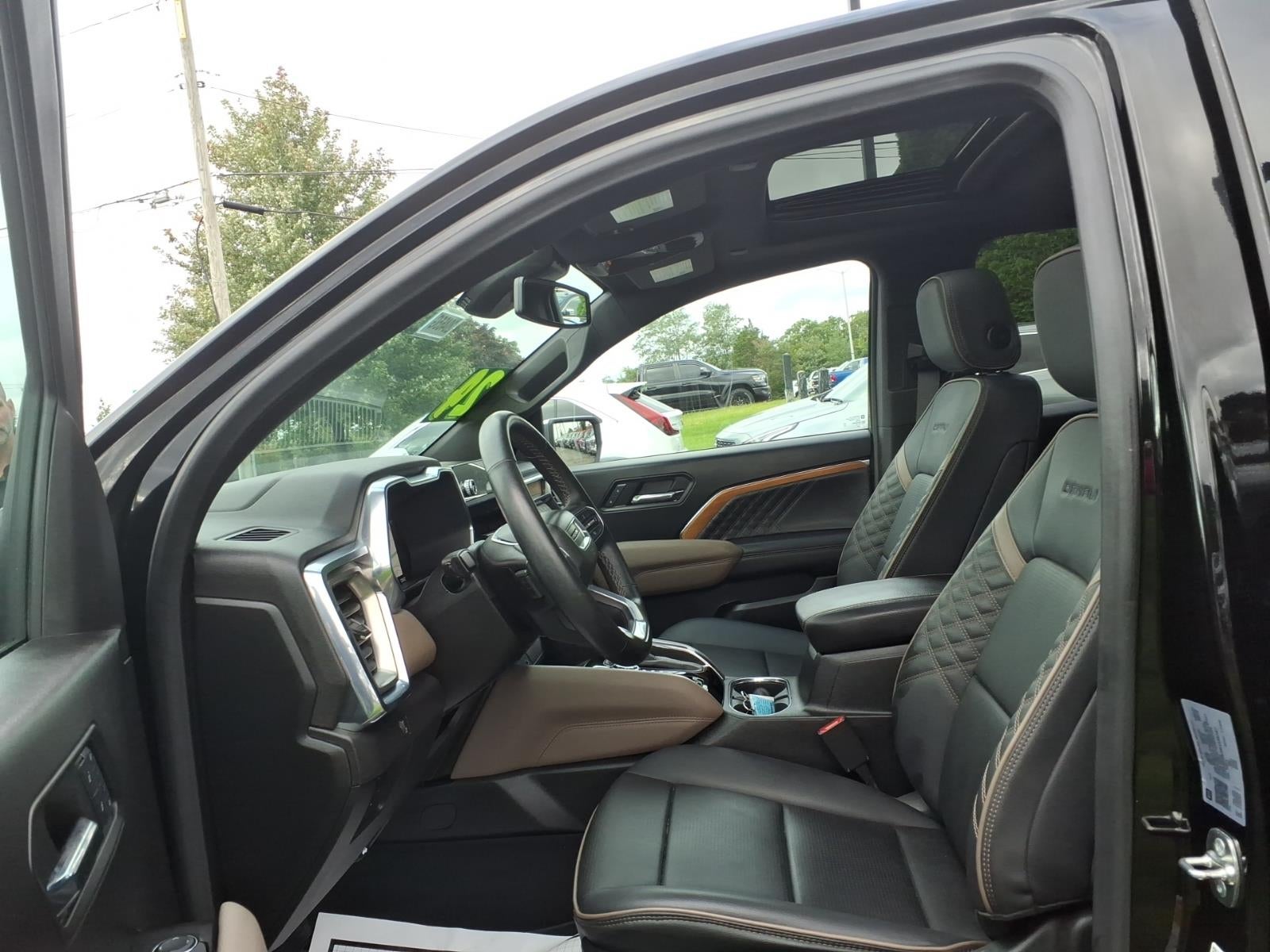 2024 GMC Canyon Denali
