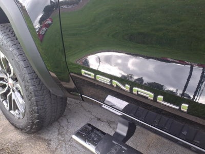2024 GMC Canyon Denali