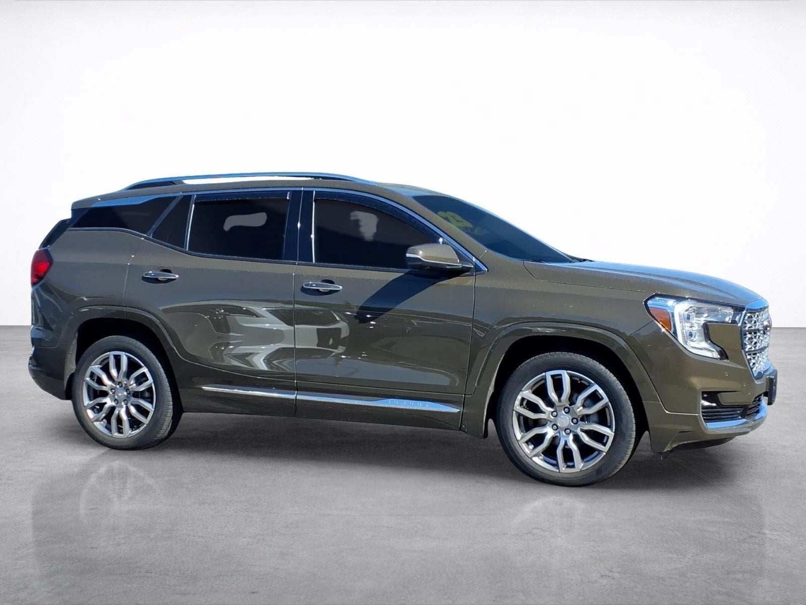 2023 GMC Terrain Denali