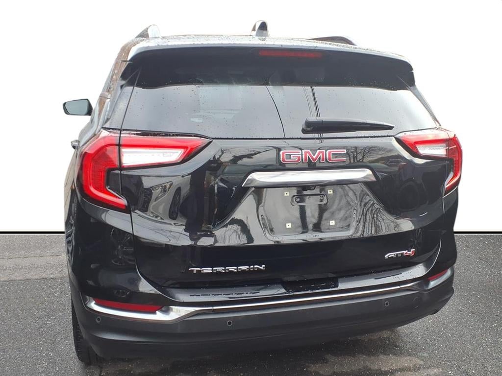 2022 GMC Terrain AT4
