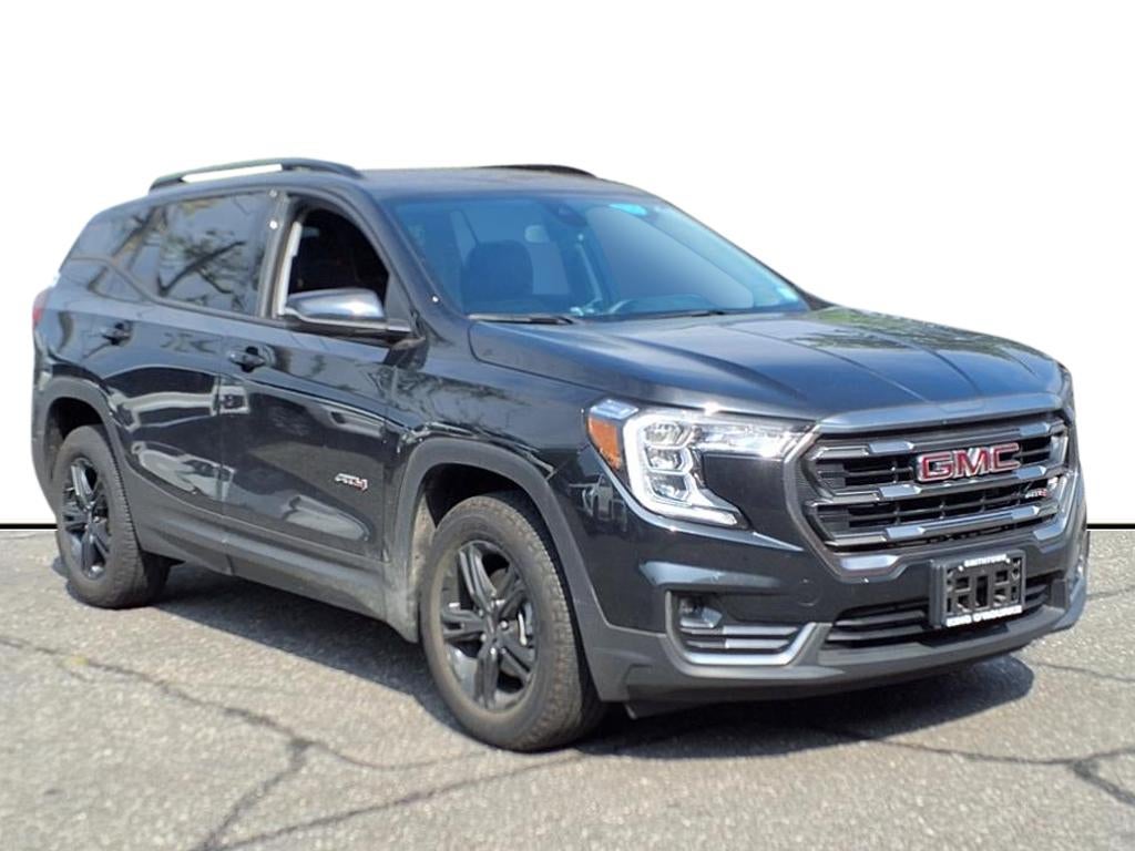 2022 GMC Terrain AT4