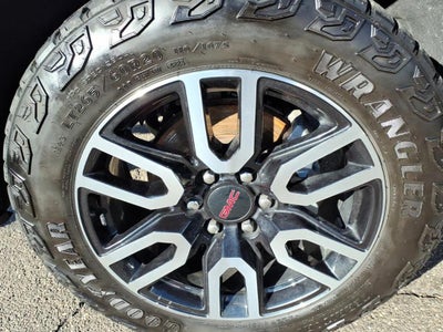 2024 GMC Sierra 1500 AT4