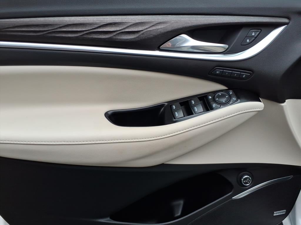 2022 Buick Enclave Avenir