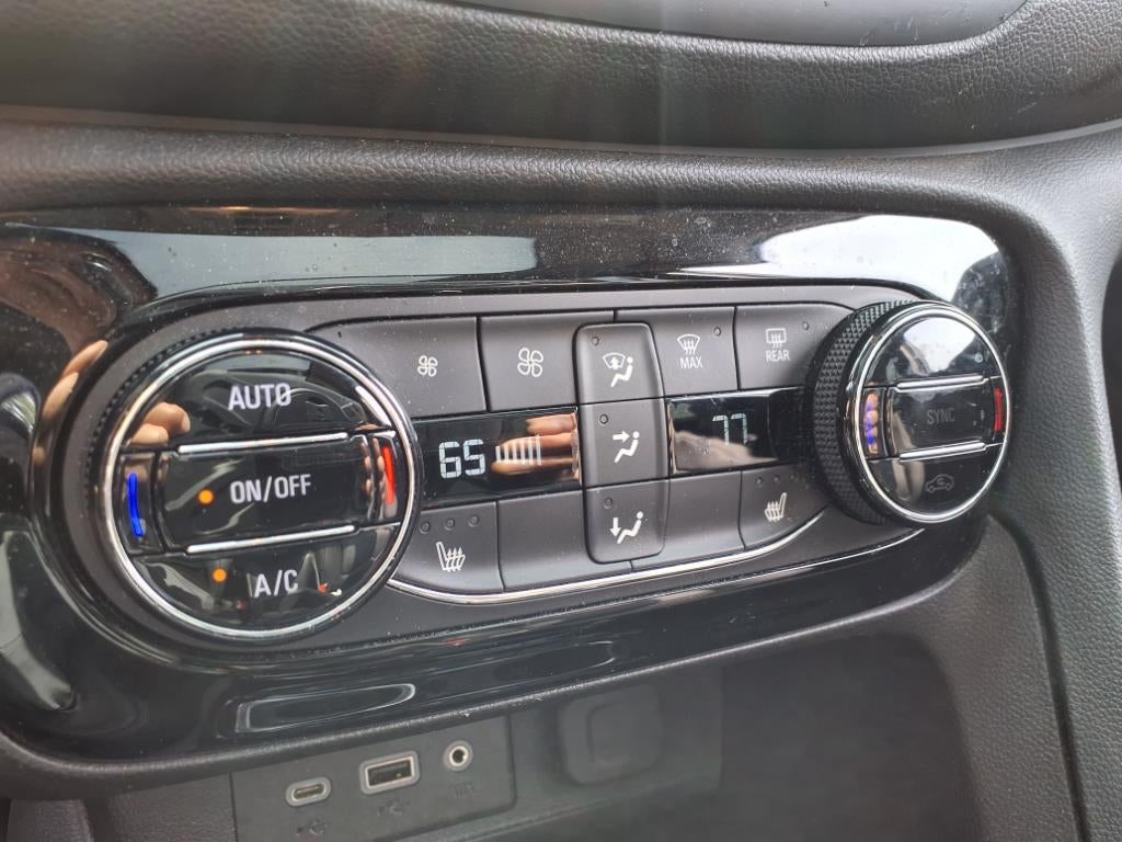 2022 Buick Encore GX Essence